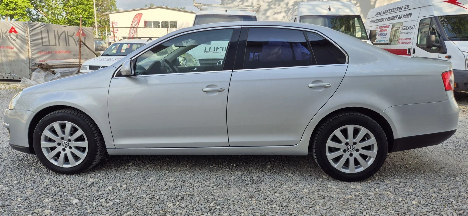 VW Jetta 1, 6I-Klimatronik - изображение 6