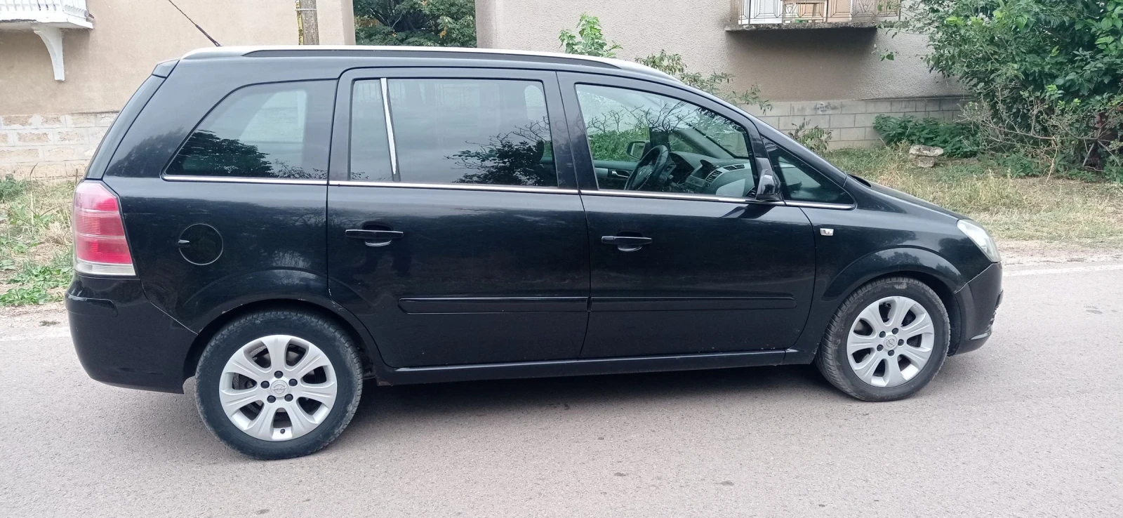 Opel Zafira 1.9 CDTi - изображение 7