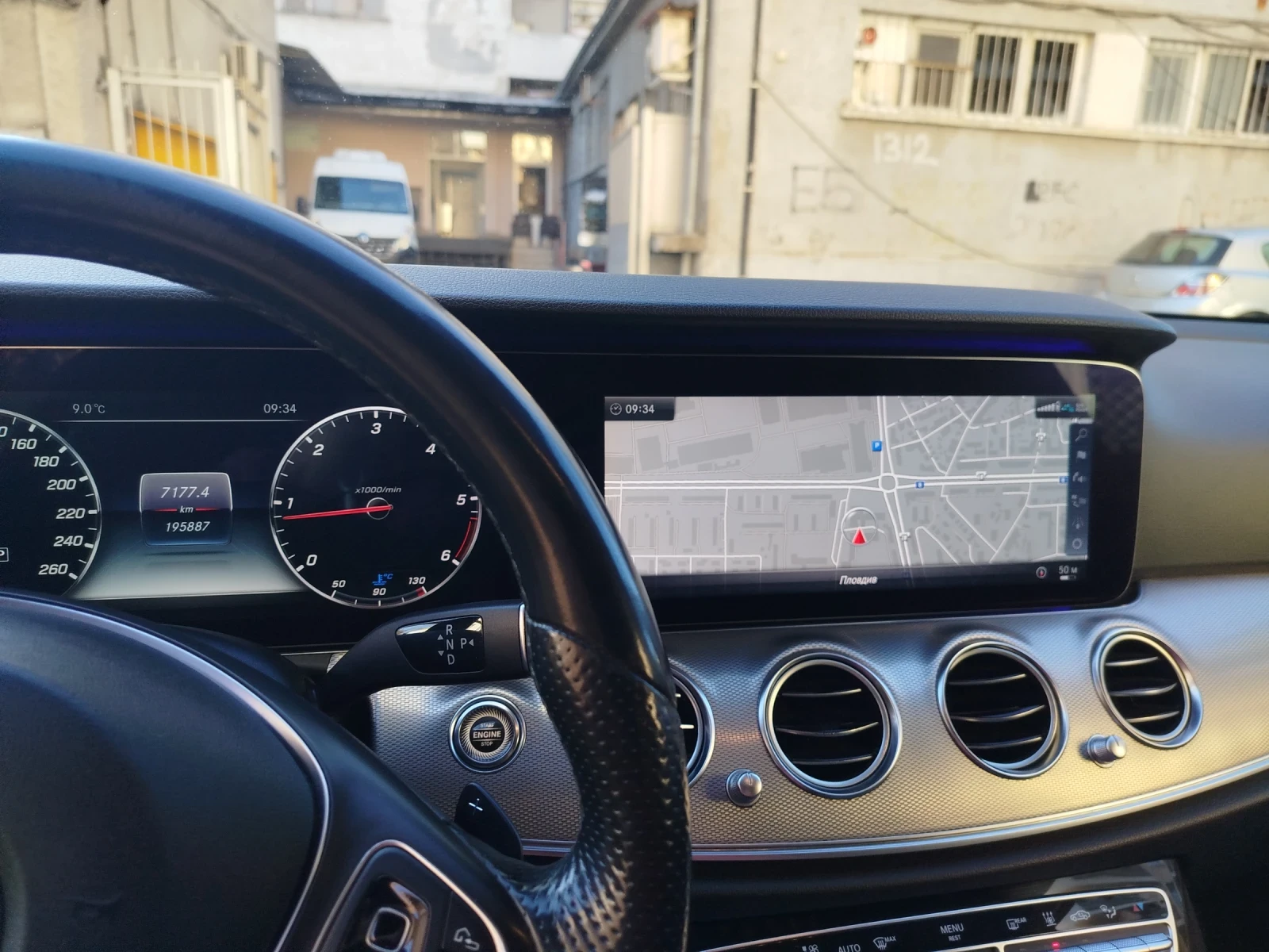 Mercedes-Benz E 220 2.2 cdi 4matik - изображение 9