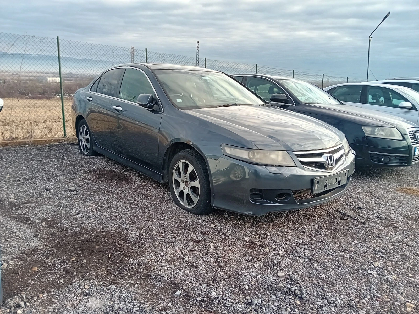 Honda Accord Бракувана пали и работи  - изображение 2