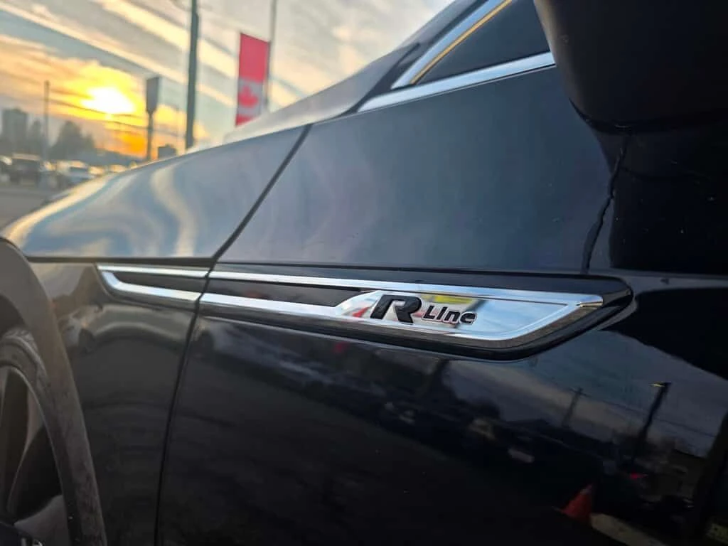 VW Arteon R Line/1 собственик/360/DYNAUDIO/МАСАЖ/КРАЙНА ЦЕНА, снимка 2 - Автомобили и джипове - 53953748