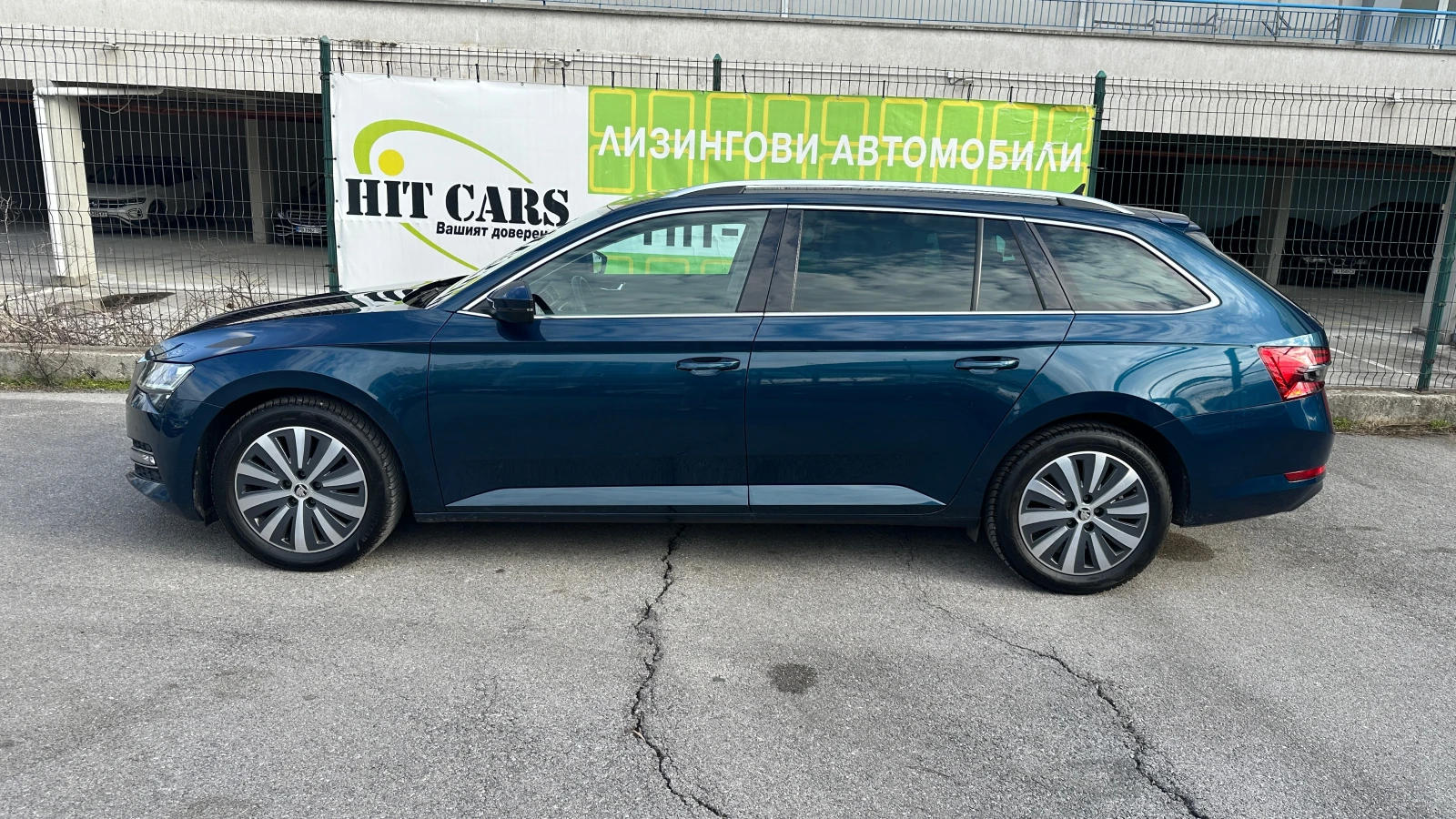 Skoda Superb 2.0 TDI Първи собственик от България, снимка 4 - Автомобили и джипове - 53976265