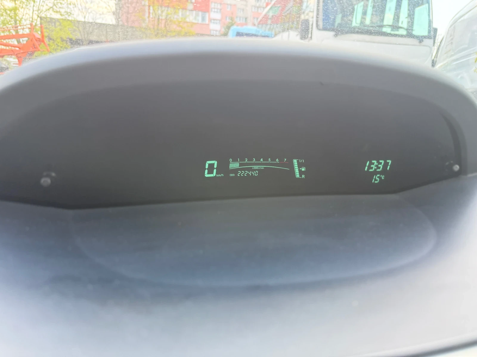 Toyota Yaris 1.3 VVT-i, снимка 5 - Автомобили и джипове - 54182607