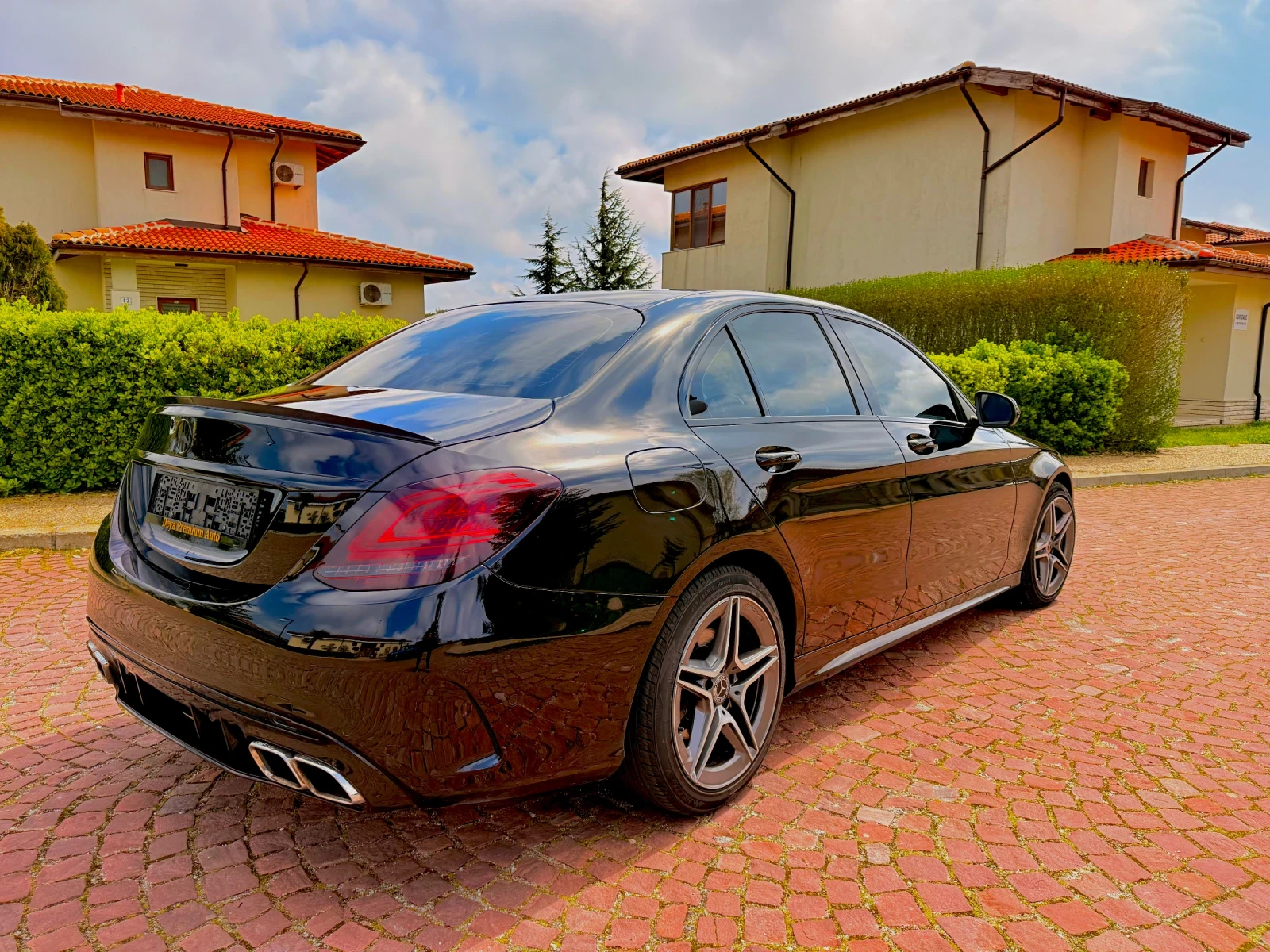 Mercedes-Benz C 300 Digital Cockpit 4Matic AMG Optic Multibeam , снимка 4 - Автомобили и джипове - 54221758