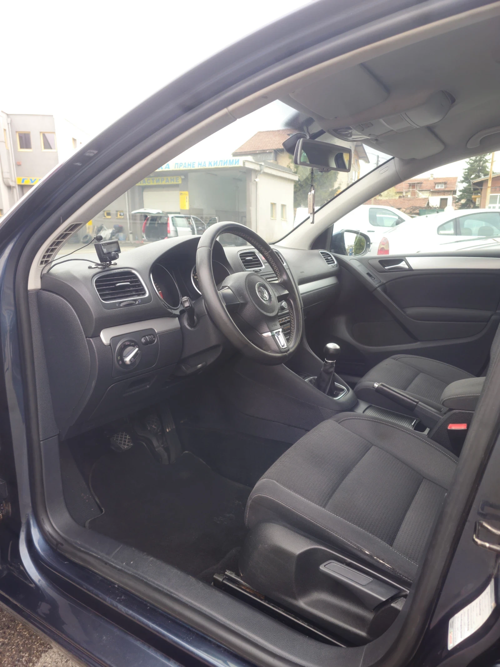 VW Golf 1.6TDI 105HP. 2012G., снимка 5 - Автомобили и джипове - 54501652