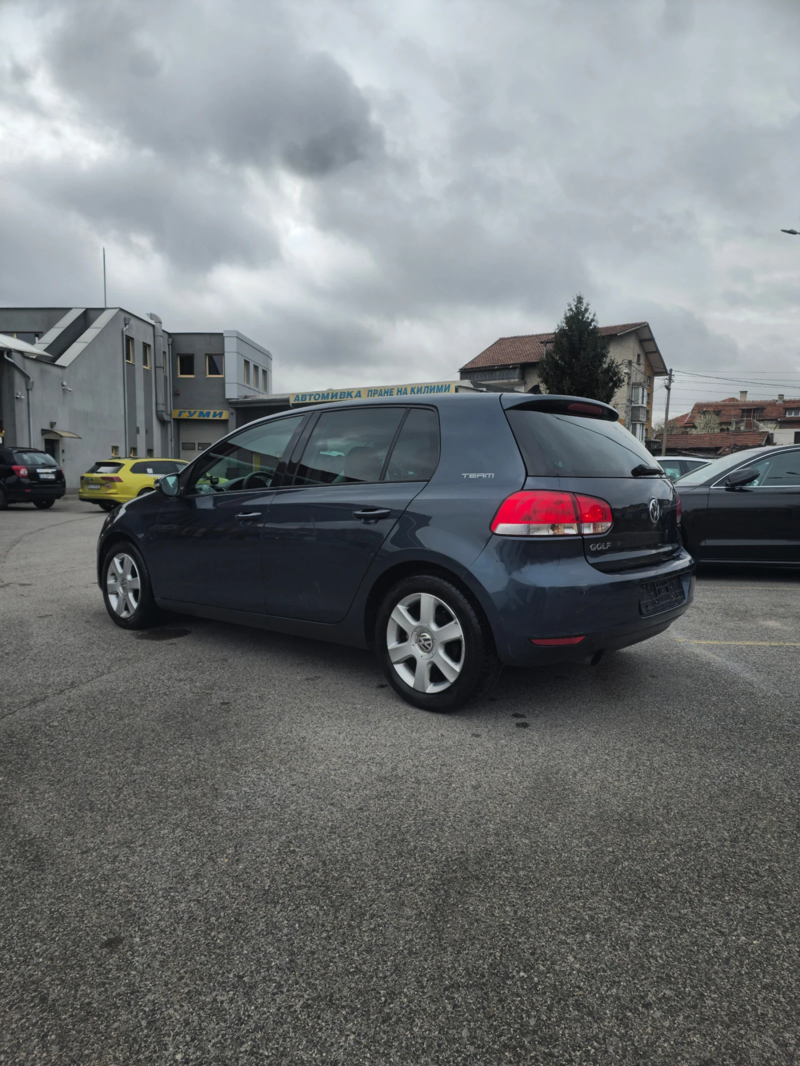 VW Golf 1.6TDI 105HP. 2012G., снимка 2 - Автомобили и джипове - 54501652