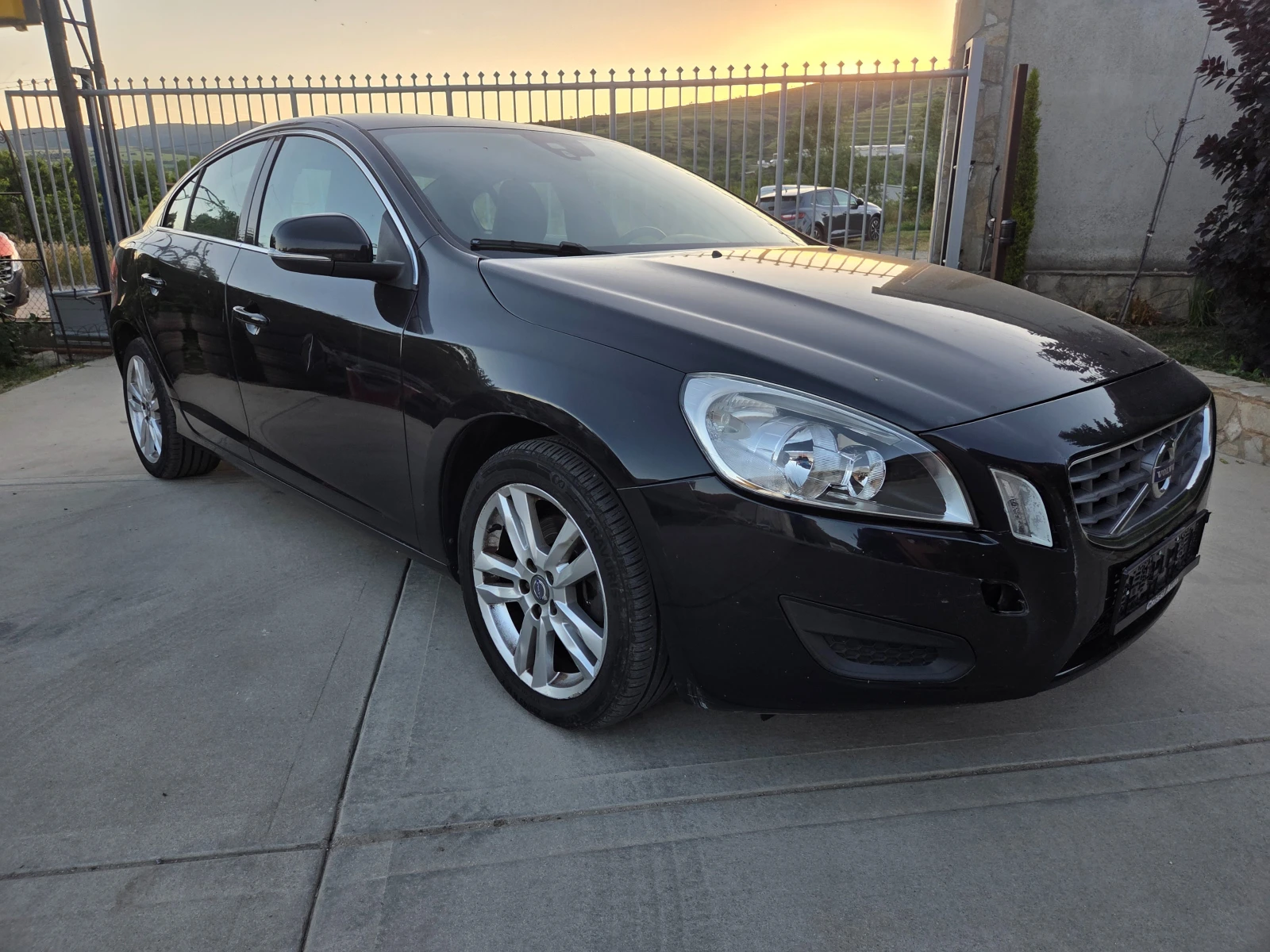 Volvo S60 2.0D, снимка 3 - Автомобили и джипове - 54722714