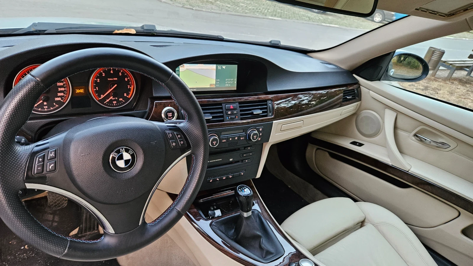 BMW 330 IX, снимка 9 - Автомобили и джипове - 55619398