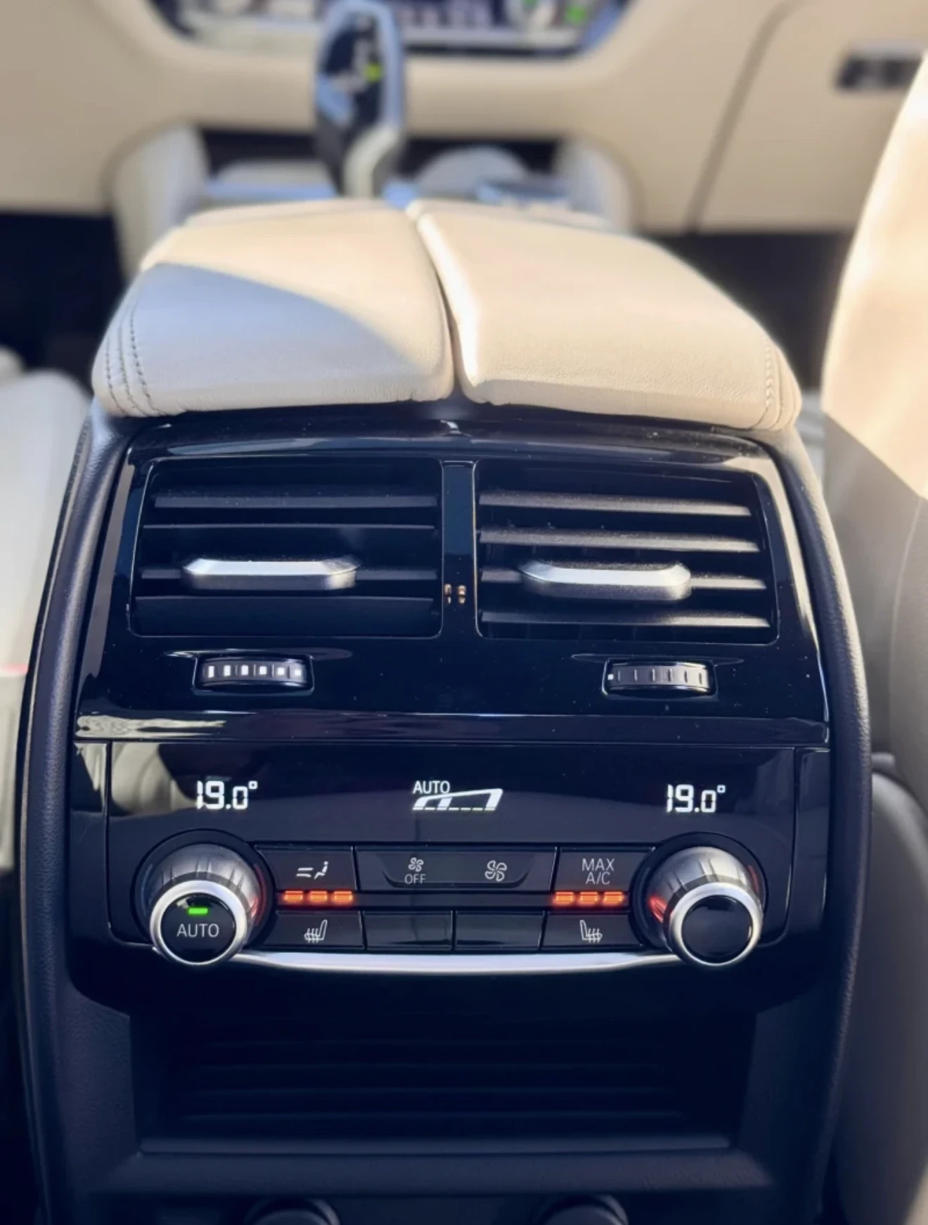 BMW 630 BMW 6 GT GT xDrive1-ви-Мкар!!!FULL-TOP!!!HUD-keyle, снимка 16 - Автомобили и джипове - 55895613