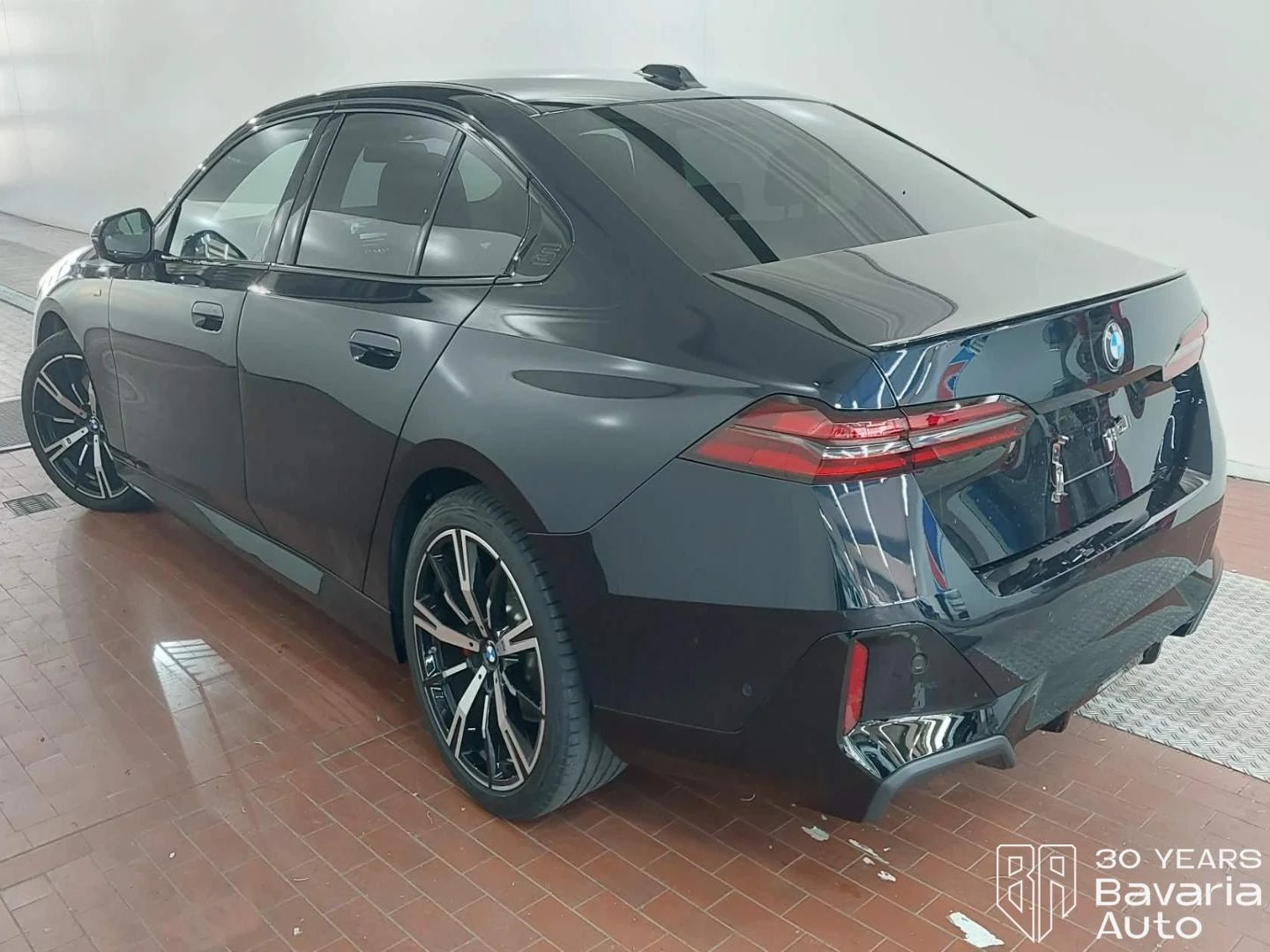 BMW 520 d M Sport PRO Steptronic, снимка 2 - Автомобили и джипове - 56131518