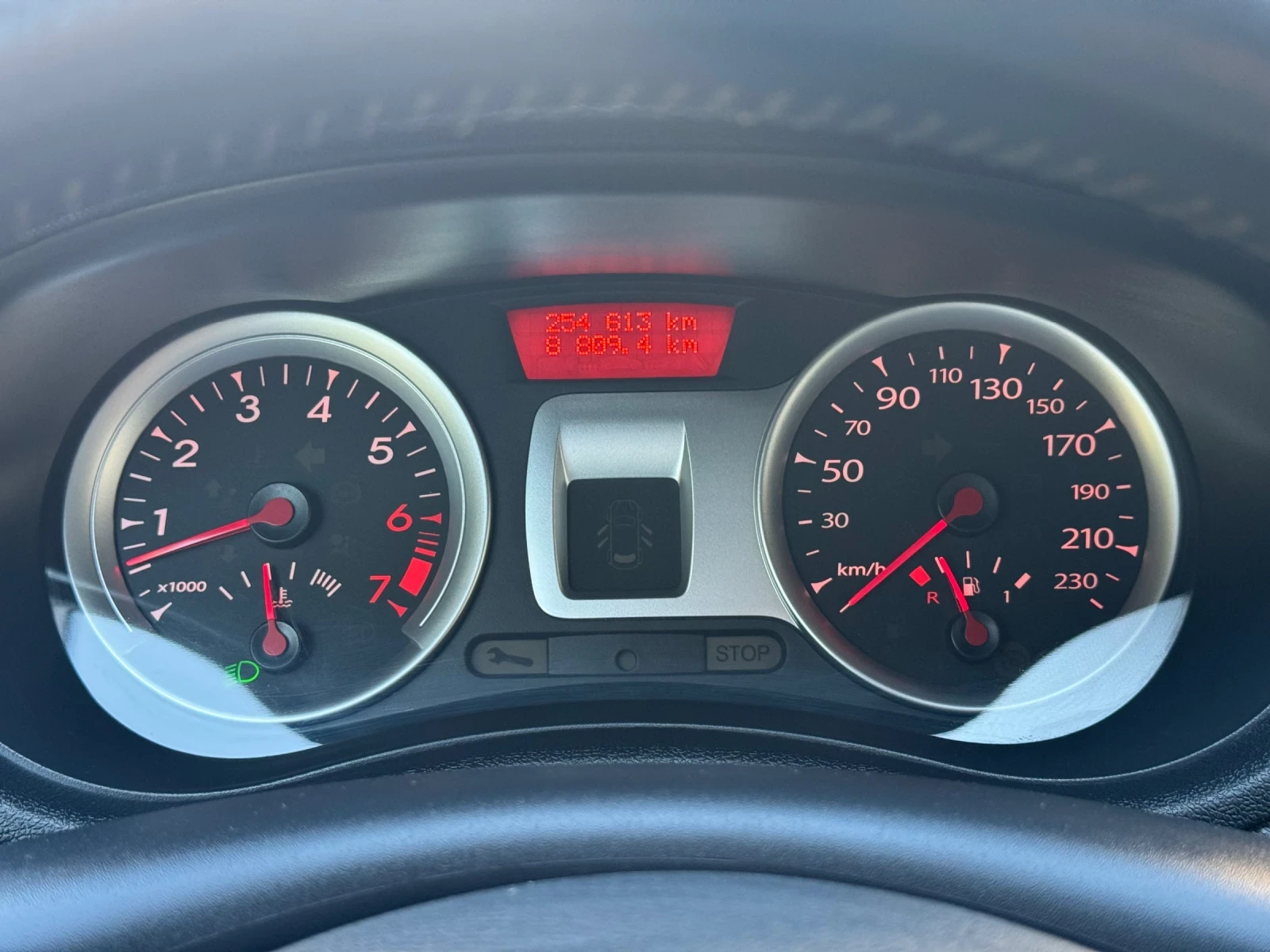 Renault Clio 1.2, снимка 16 - Автомобили и джипове - 56367836