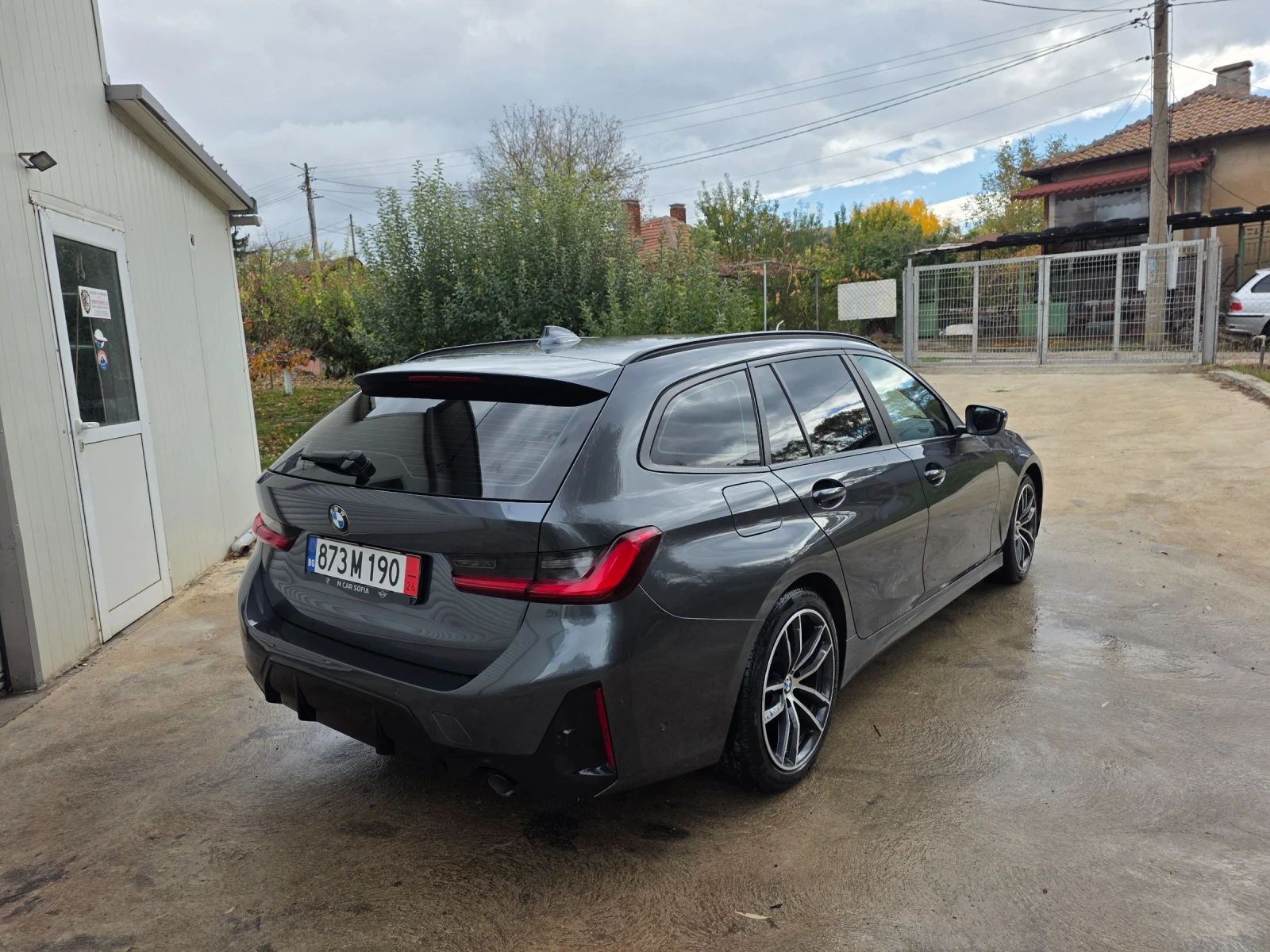 BMW 318 G21 150кс М-pack, снимка 5 - Автомобили и джипове - 56609704