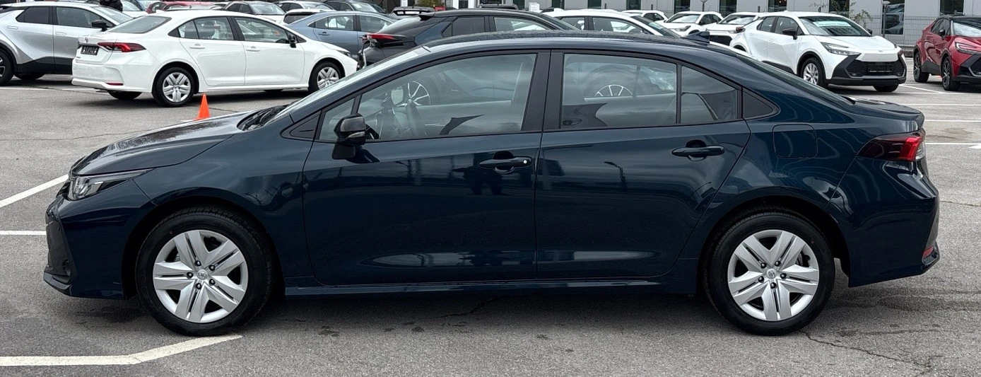 Toyota Corolla 1.5 6M/T Comfort, снимка 3 - Автомобили и джипове - 56682925