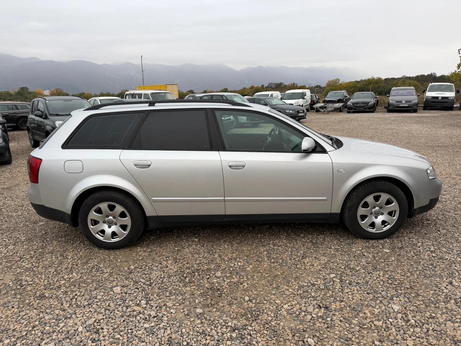Audi A4 1.9TDI-131PS-КЛИМАТРОНИК, снимка 4 - Автомобили и джипове - 56719545