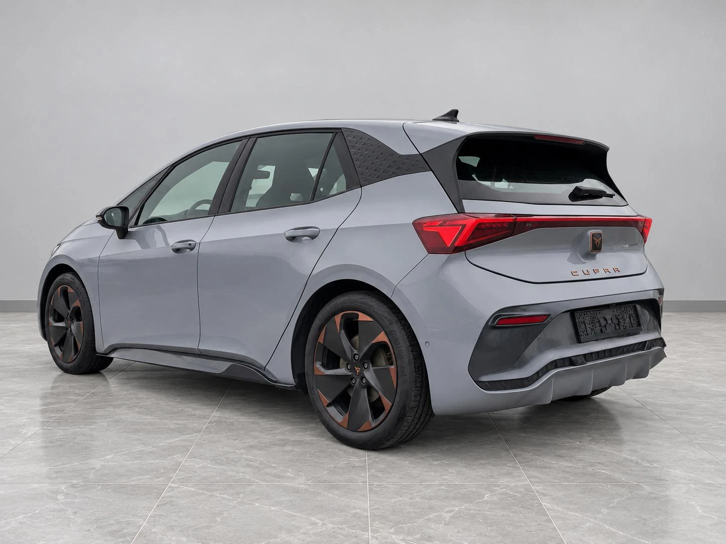 Cupra Born 58kWh, снимка 4 - Автомобили и джипове - 56730343
