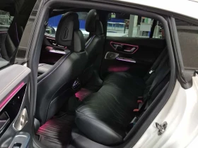 Mercedes-Benz EQE 500 | CARFAX , снимка 12