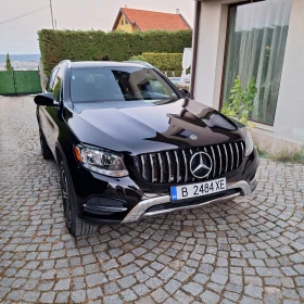  Mercedes-Benz GLC 30...