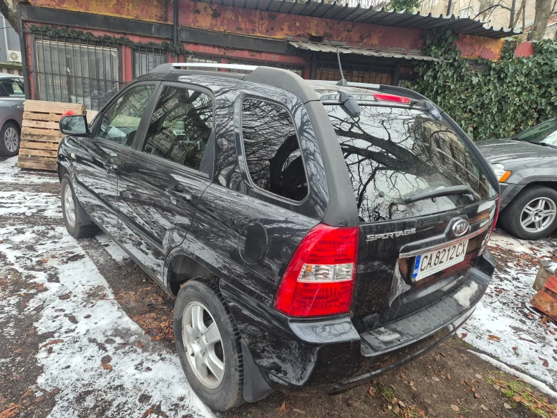 Kia Sportage 2.0 I 4x4, снимка 4 - Автомобили и джипове - 53018115