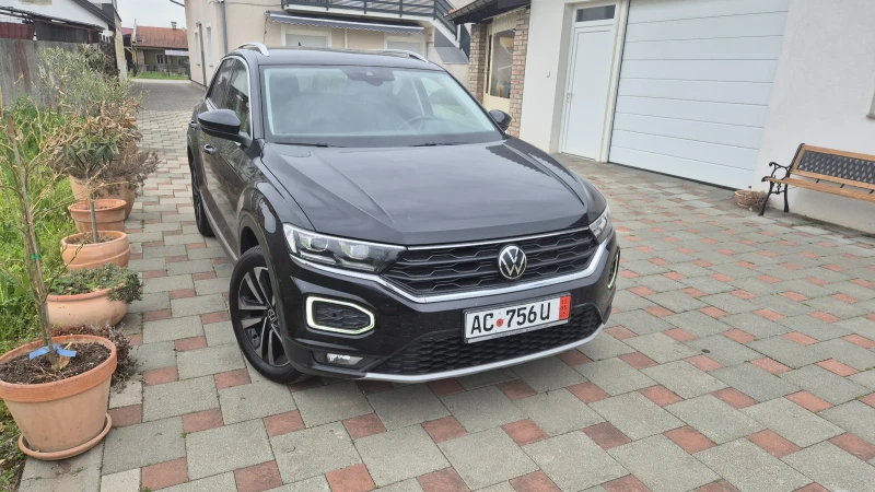 VW T-Roc United Digital ACC, снимка 9 - Автомобили и джипове - 52677053