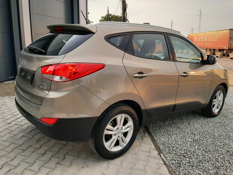 Hyundai IX35 2.0CRDi 6ск., снимка 3 - Автомобили и джипове - 51052731