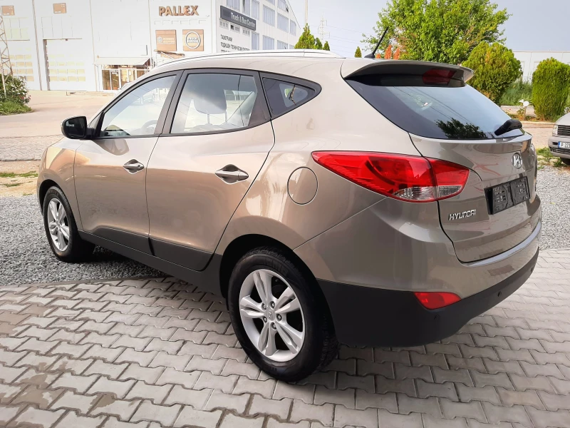 Hyundai IX35 2.0CRDi 6ск., снимка 5 - Автомобили и джипове - 51052731