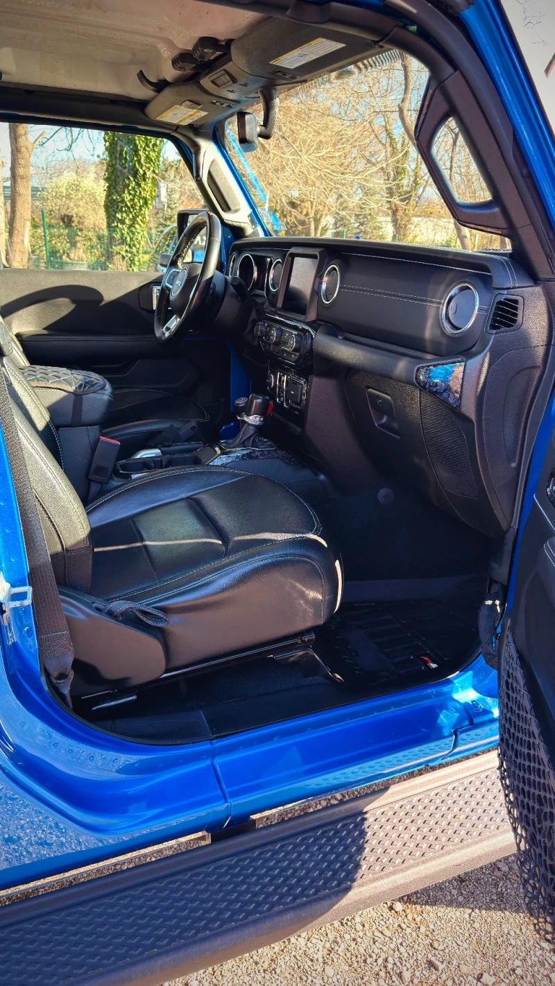 Jeep Gladiator, снимка 9 - Автомобили и джипове - 52861547