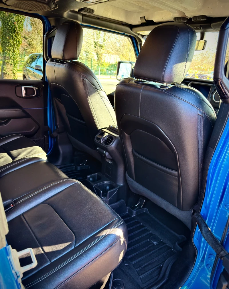 Jeep Gladiator, снимка 7 - Автомобили и джипове - 52861547