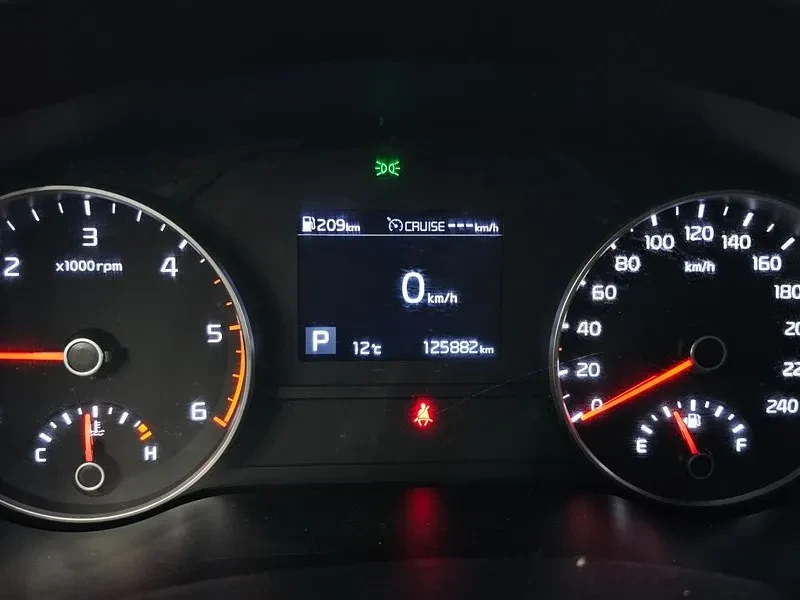 Kia Sportage The Bold Diesel 2.0 2Wd Prestige, снимка 8 - Автомобили и джипове - 55278702