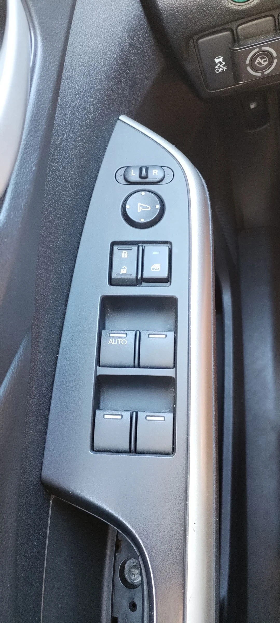 Honda Cr-v 2, 4 - Бензин-Газ, AWD - изображение 10