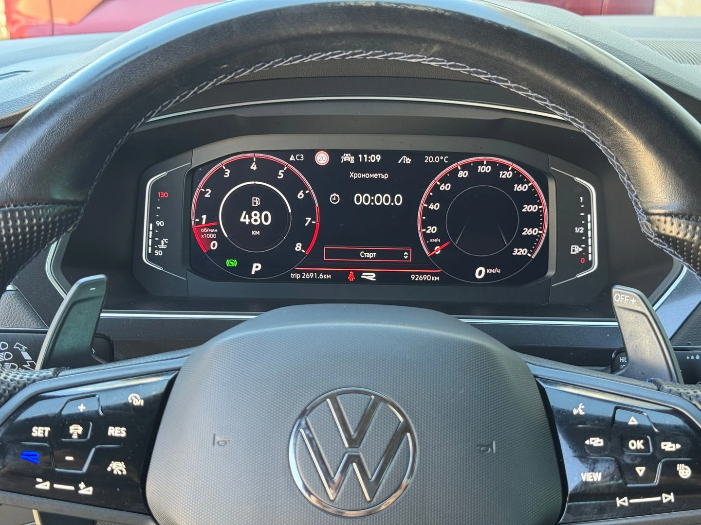 VW Tiguan R 2.0 TSI OPF 4MOTION - изображение 8