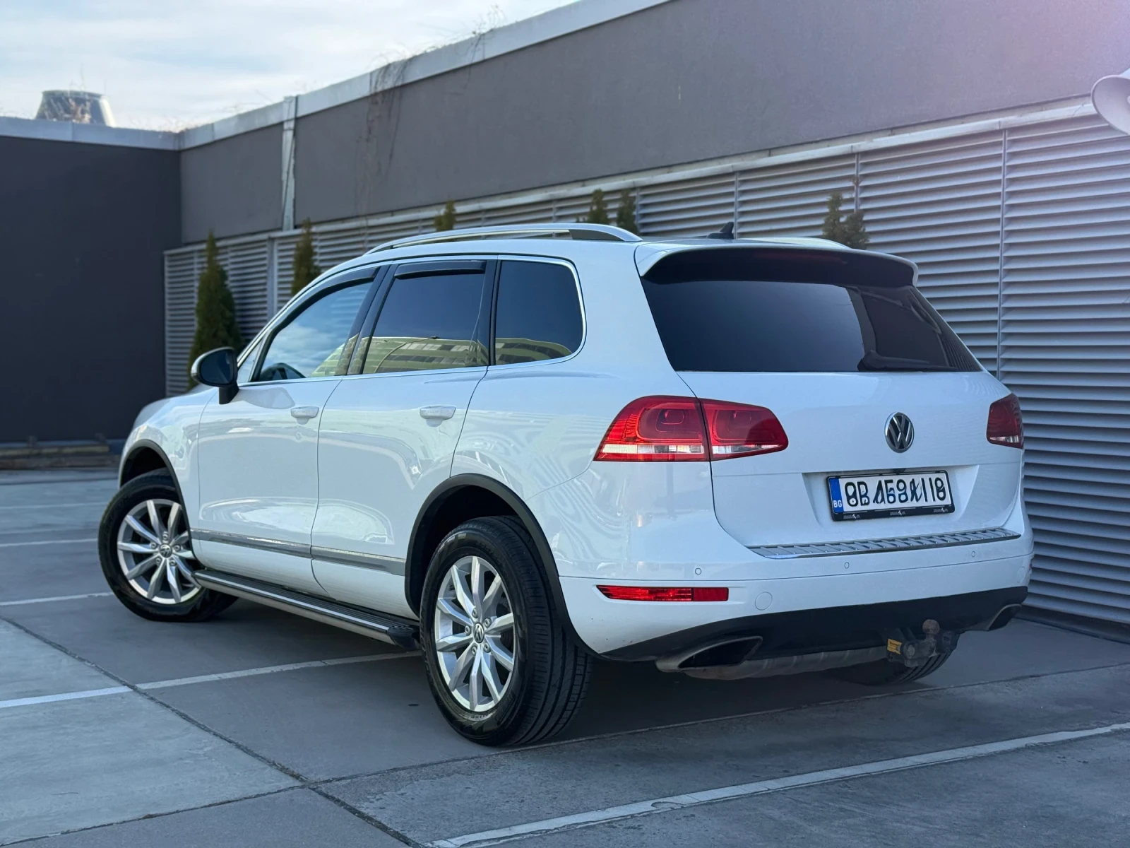 VW Touareg 3.6L* LED* PANO* ПОДГРЕВ* ТЕГЛИЧ, снимка 6 - Автомобили и джипове - 53773874