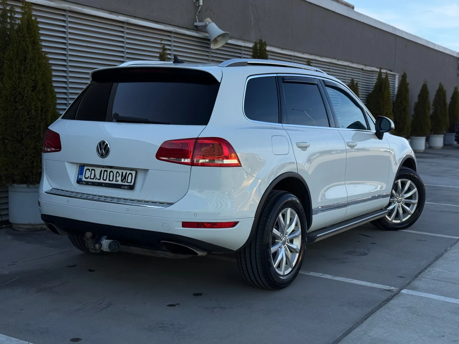 VW Touareg 3.6L* LED* PANO* ПОДГРЕВ* ТЕГЛИЧ, снимка 7 - Автомобили и джипове - 53773874