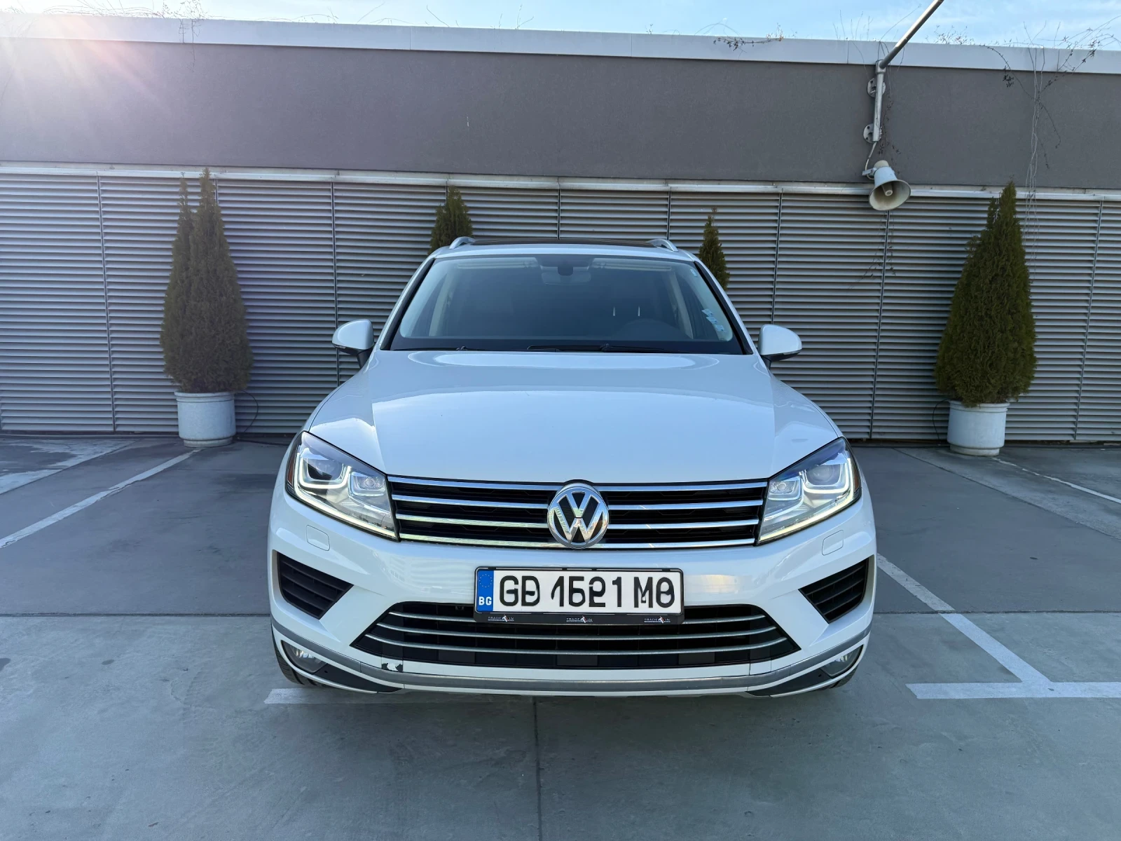 VW Touareg 3.6L* LED* PANO* ПОДГРЕВ* ТЕГЛИЧ, снимка 5 - Автомобили и джипове - 53773874