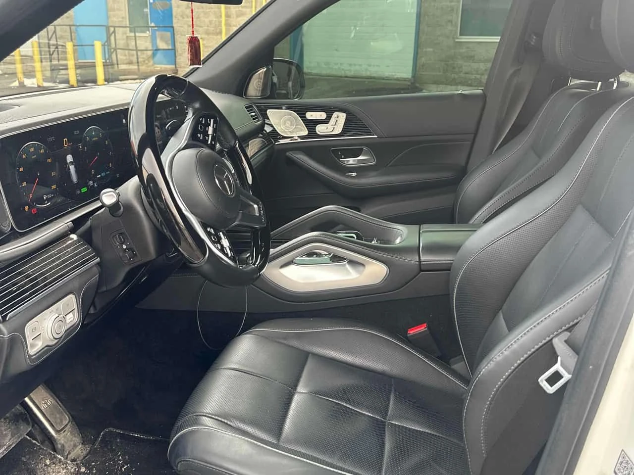 Mercedes-Benz GLS * Maybach 600 * CARFAX * БЕЗ ПЪРВОНАЧАЛНА ВНОСКА, снимка 5 - Автомобили и джипове - 53820110