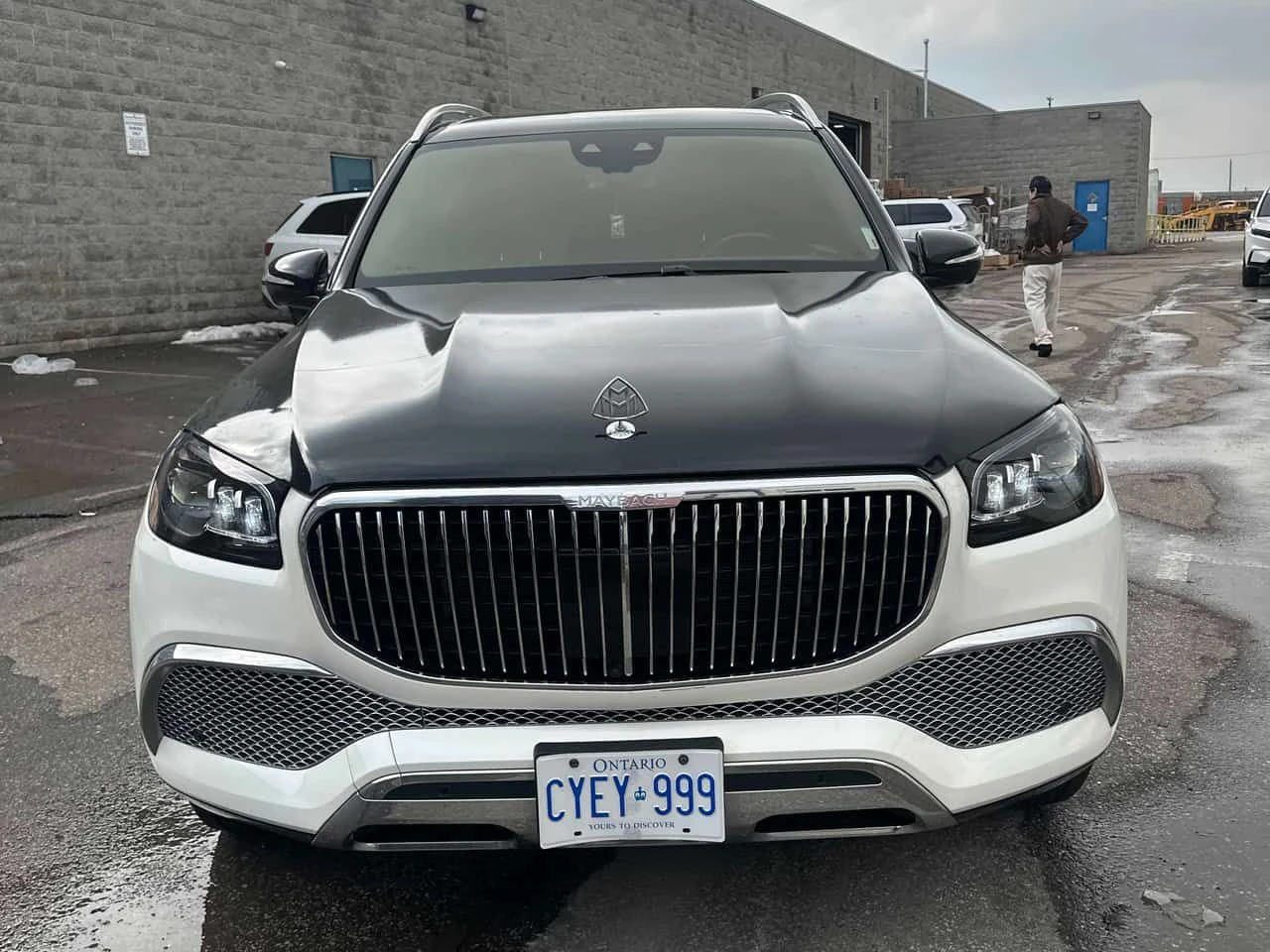 Mercedes-Benz GLS * Maybach 600 * CARFAX * БЕЗ ПЪРВОНАЧАЛНА ВНОСКА, снимка 6 - Автомобили и джипове - 53820110