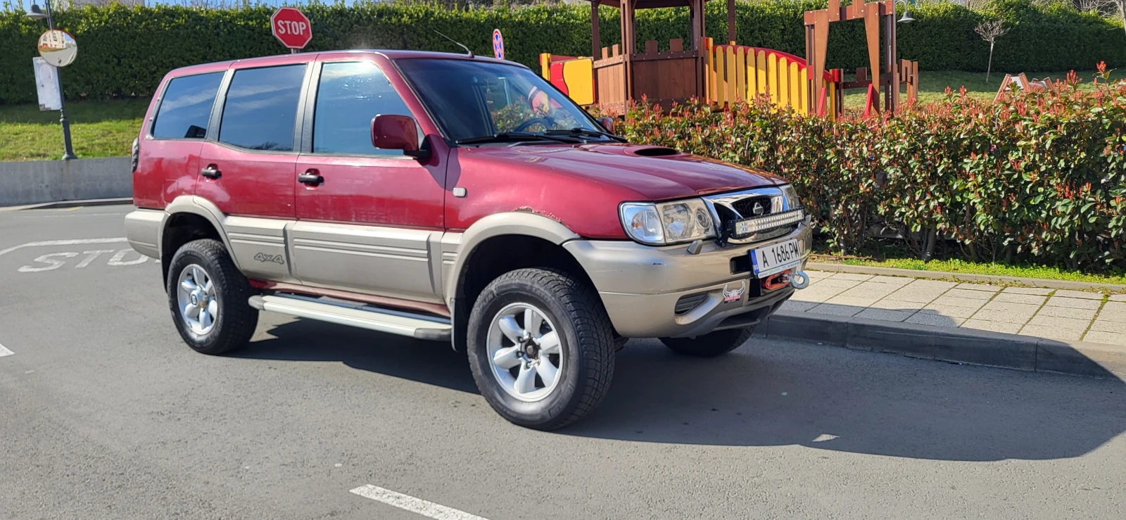 Nissan Terrano 2, 7, снимка 2 - Автомобили и джипове - 53987248