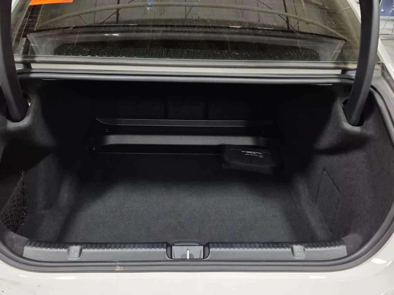 Mercedes-Benz EQE 500 | CARFAX , снимка 14 - Автомобили и джипове - 54137581