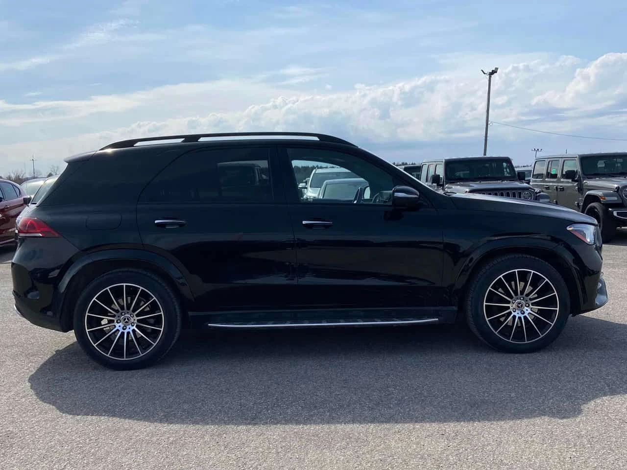 Mercedes-Benz GLE 350 * CARFAX * БЕЗ ПЪРВОНАЧАЛНА ВНОСКА, снимка 3 - Автомобили и джипове - 54501471