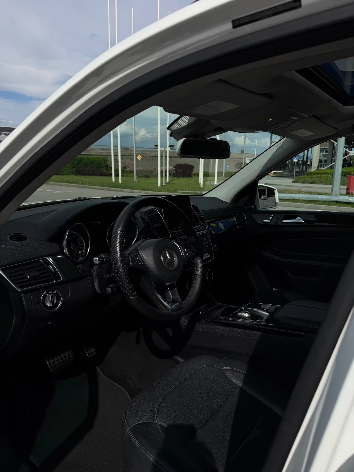 Mercedes-Benz GLE 400, снимка 9 - Автомобили и джипове - 54512884