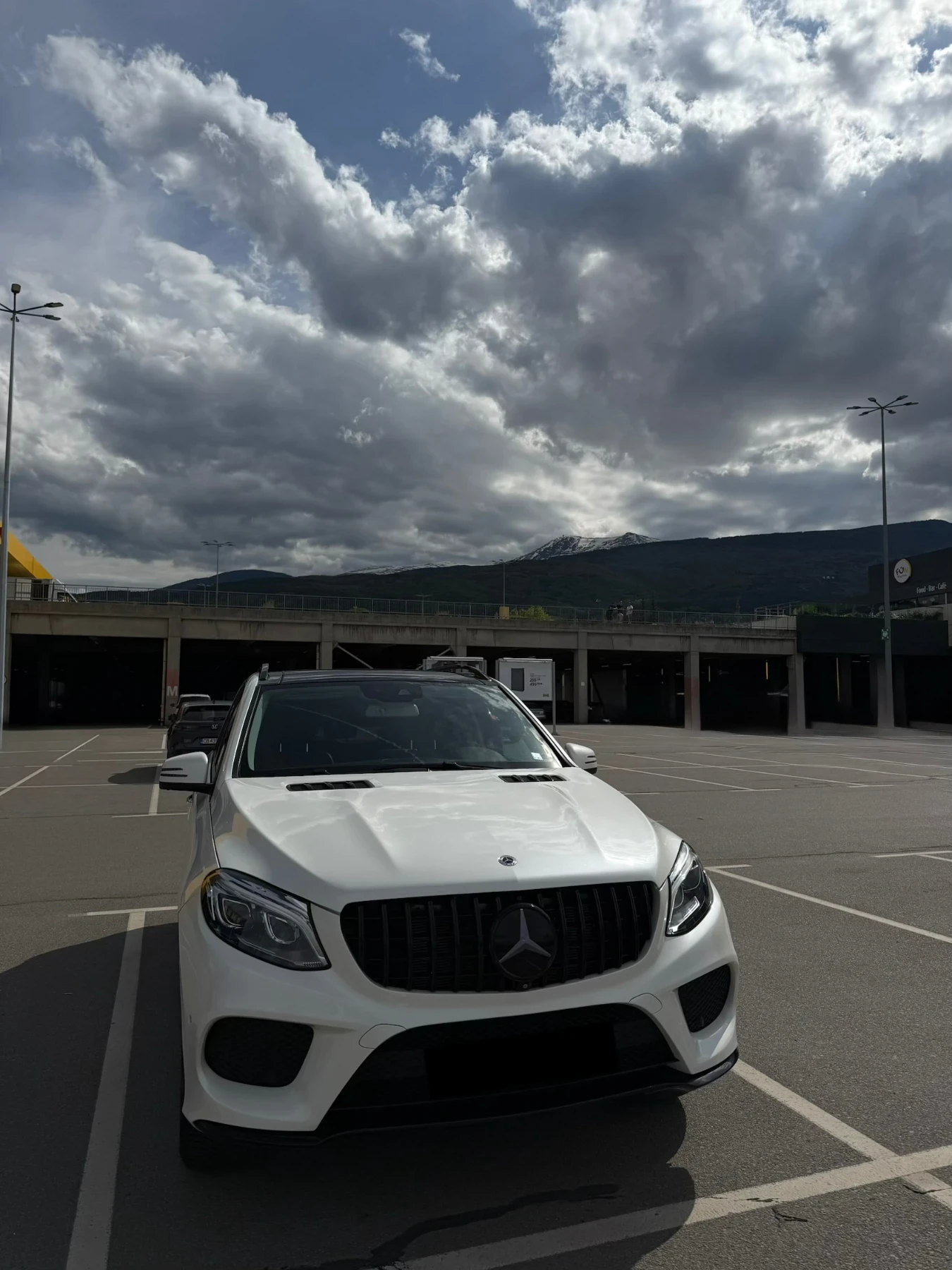 Mercedes-Benz GLE 400, снимка 4 - Автомобили и джипове - 54512884