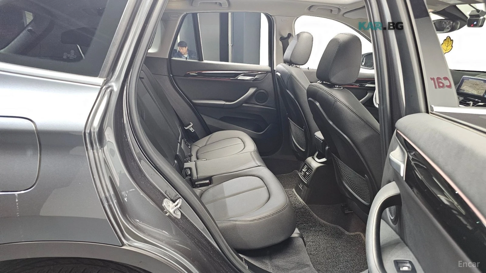BMW X1 * ПАНО* KEYLESS* Camera* ПОДГРЕВ* , снимка 11 - Автомобили и джипове - 55101335