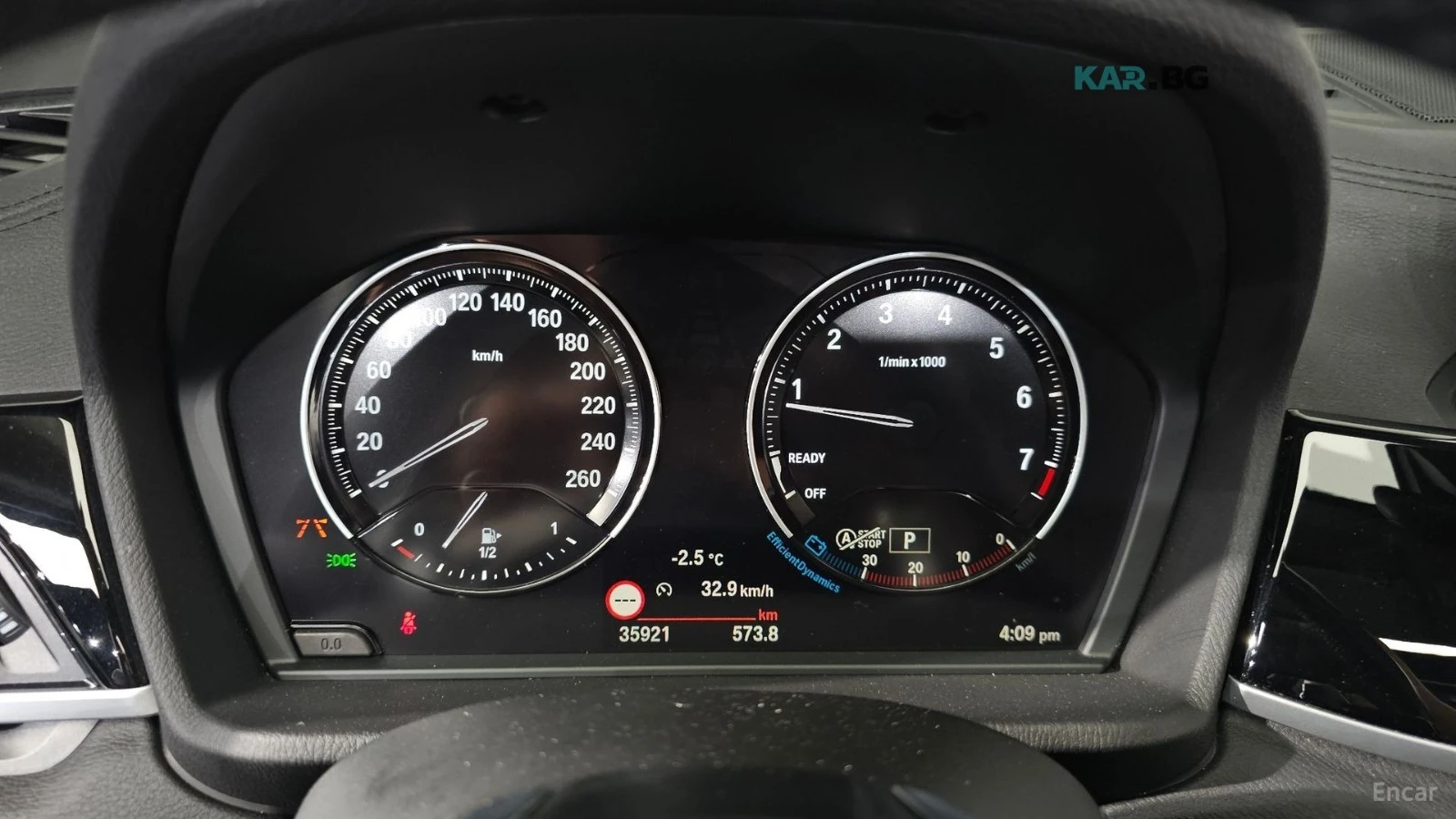 BMW X1 * ПАНО* KEYLESS* Camera* ПОДГРЕВ* , снимка 8 - Автомобили и джипове - 55101335