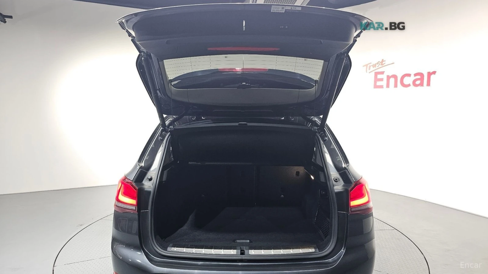 BMW X1 * ПАНО* KEYLESS* Camera* ПОДГРЕВ* , снимка 17 - Автомобили и джипове - 55101335