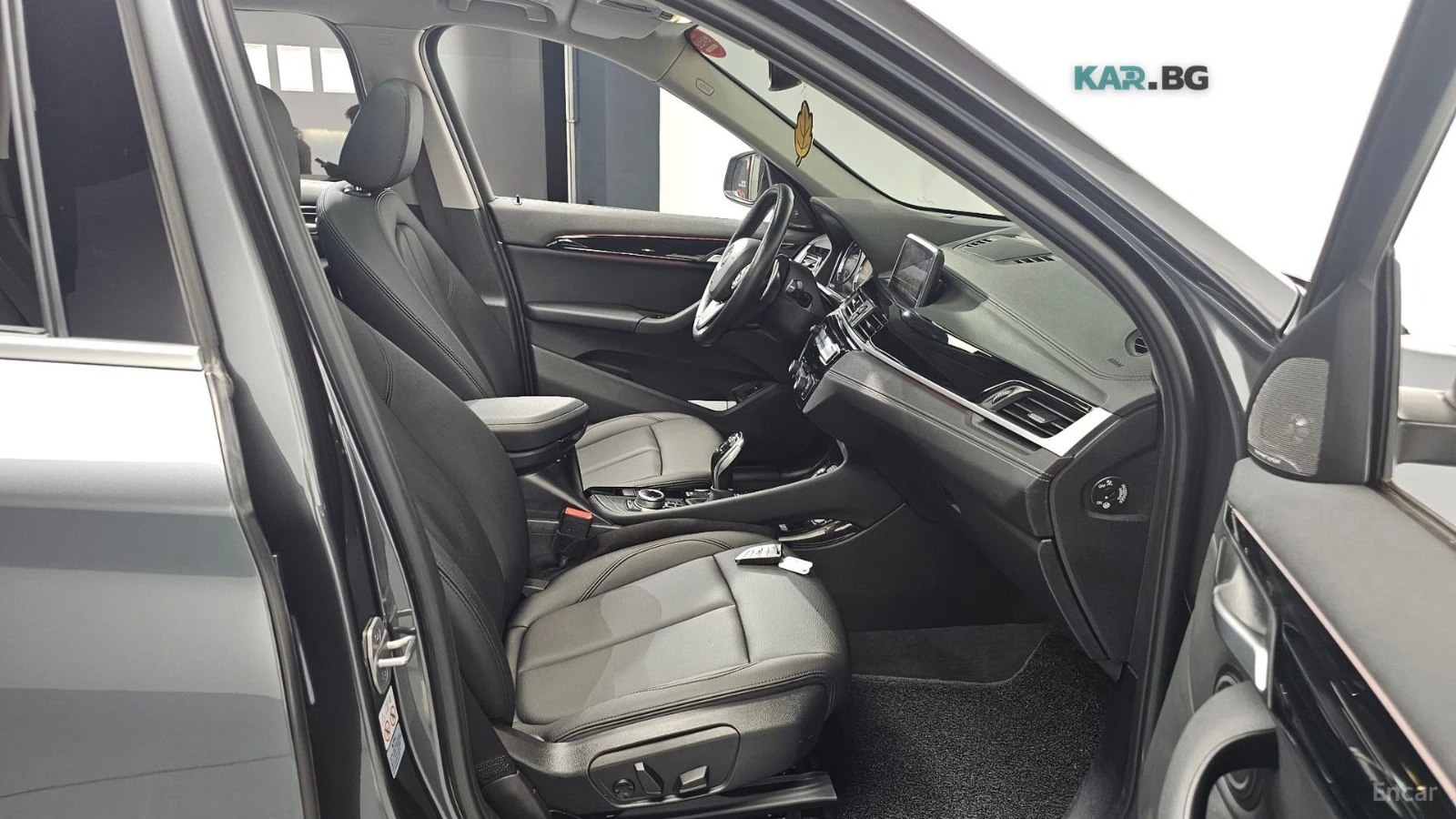 BMW X1 * ПАНО* KEYLESS* Camera* ПОДГРЕВ* , снимка 12 - Автомобили и джипове - 55101335