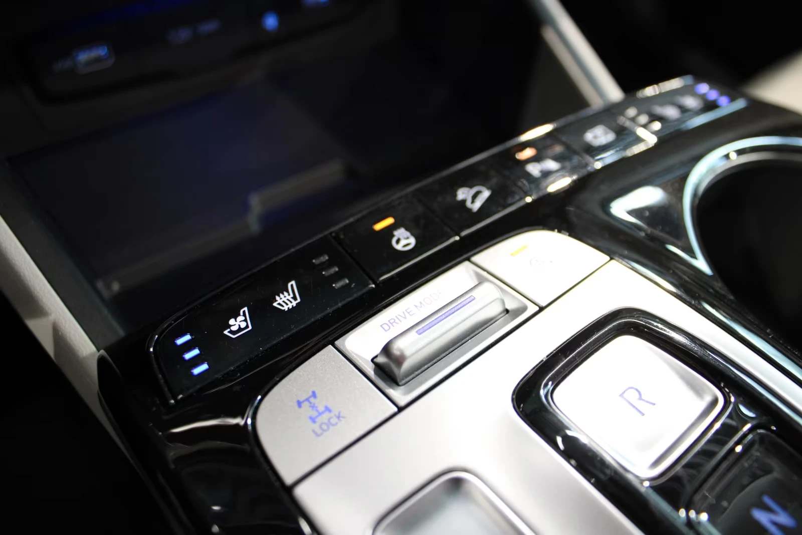 Hyundai Tucson 1.6 T-GDI Plug-in Hybrid Exellence 4x4, снимка 8 - Автомобили и джипове - 55935812