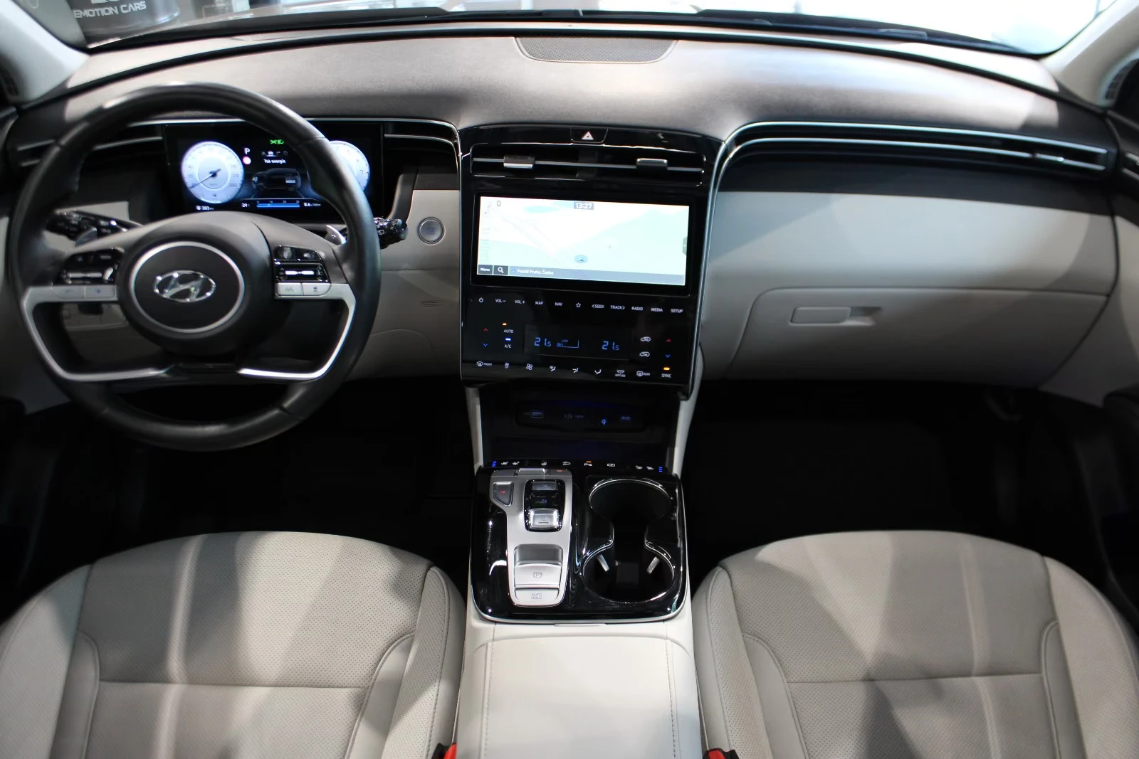Hyundai Tucson 1.6 T-GDI Plug-in Hybrid Exellence 4x4, снимка 6 - Автомобили и джипове - 55935812