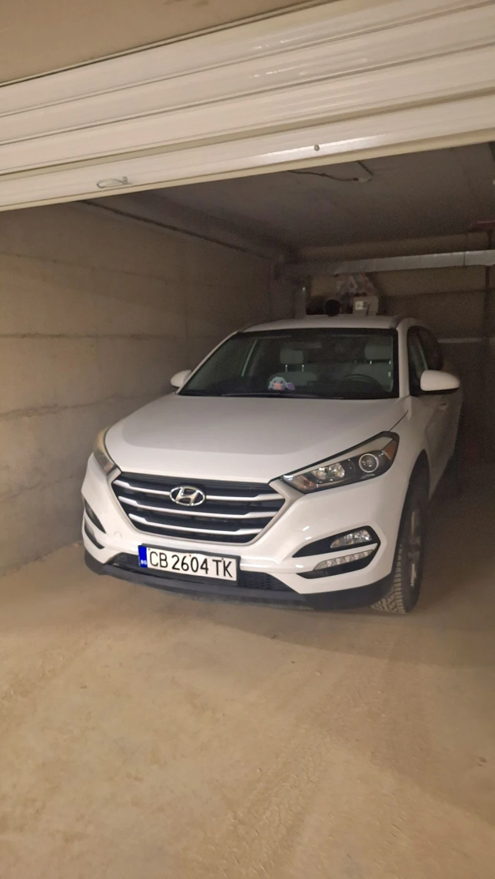 Hyundai Tucson 2.0 4x4, снимка 14 - Автомобили и джипове - 56246566