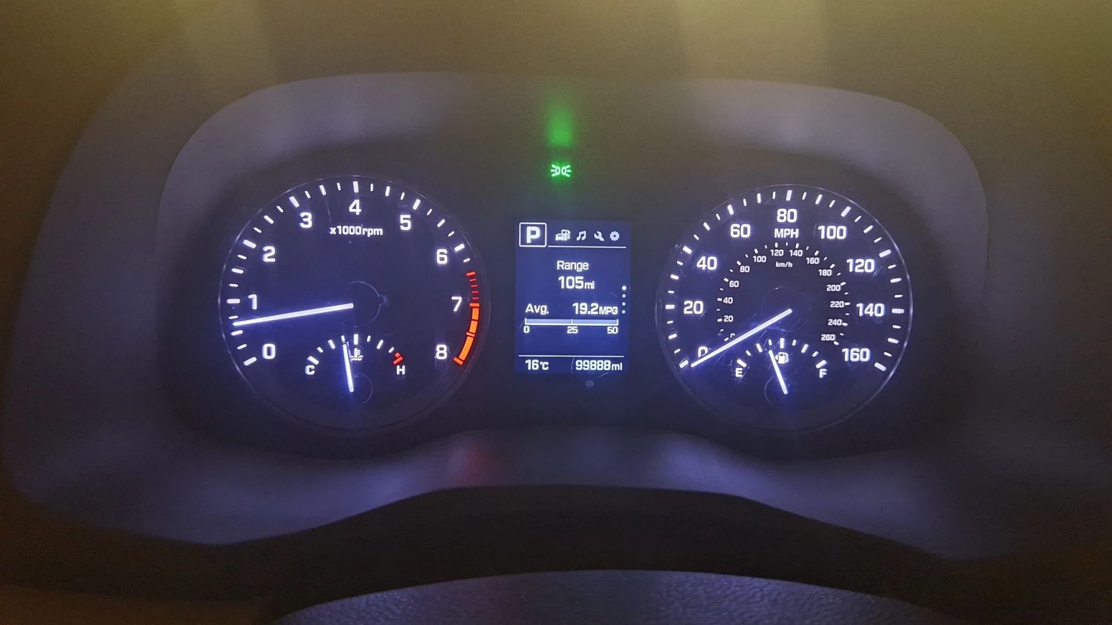 Hyundai Tucson 2.0 4x4, снимка 13 - Автомобили и джипове - 56246566