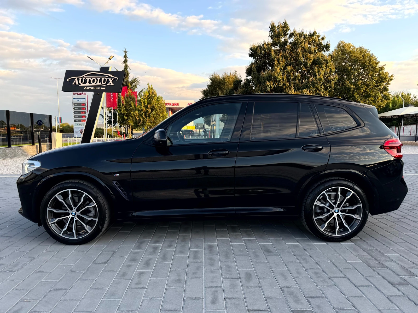 BMW X3 2.0d X-DRIVE M-SPORT* 360КАМЕРИ* ПЪЛНА СЕРВ.ИСТОРИ, снимка 7 - Автомобили и джипове - 56346770