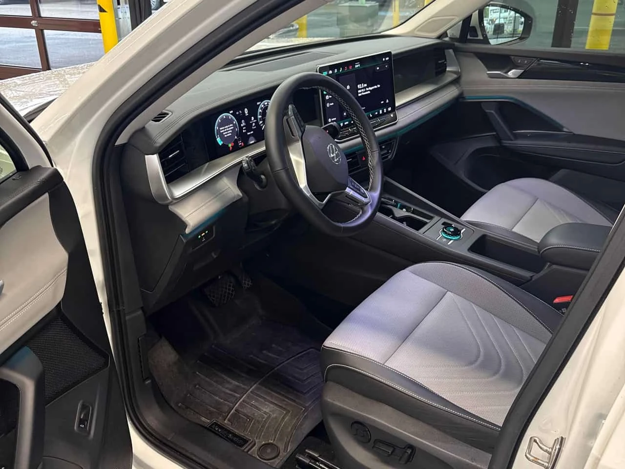VW Tiguan * Comfortline * CARFAX * ����� �� ����������� | Mobile.bg � ����������� 5